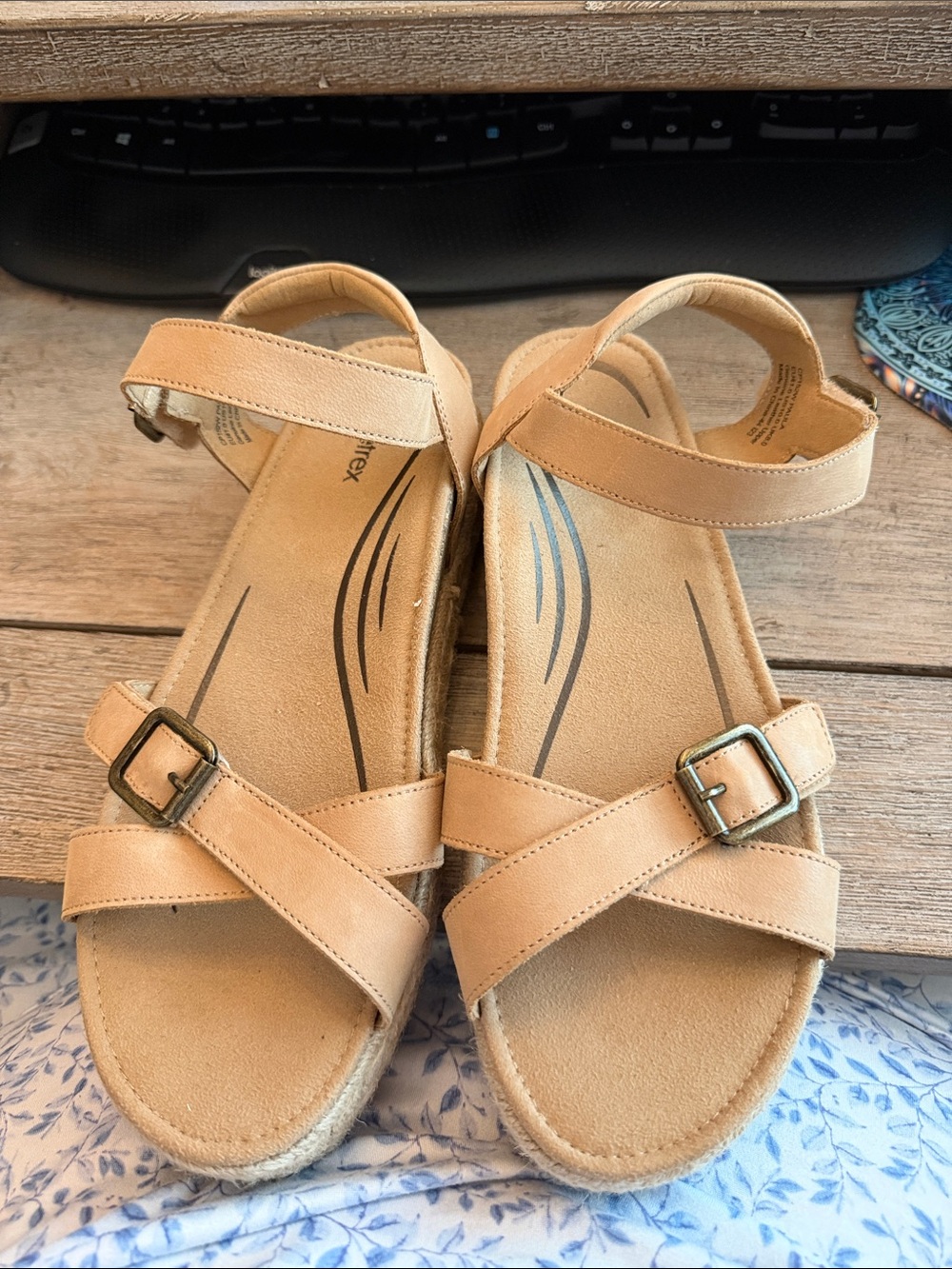 Aetrex Tan Cross-Strap Ankle-Sling Sandals